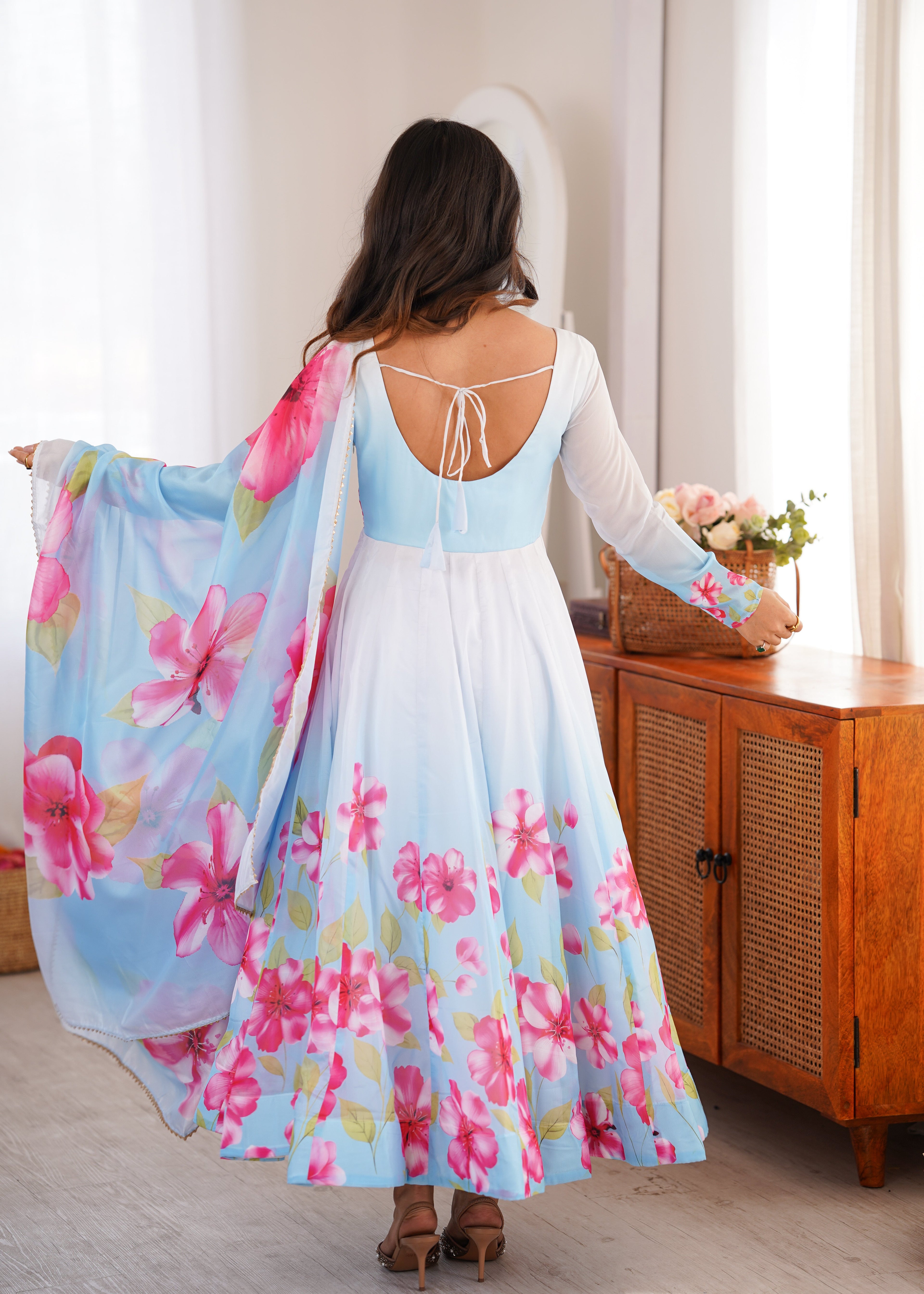 Chic Blue Floral Dress for Stylish Women