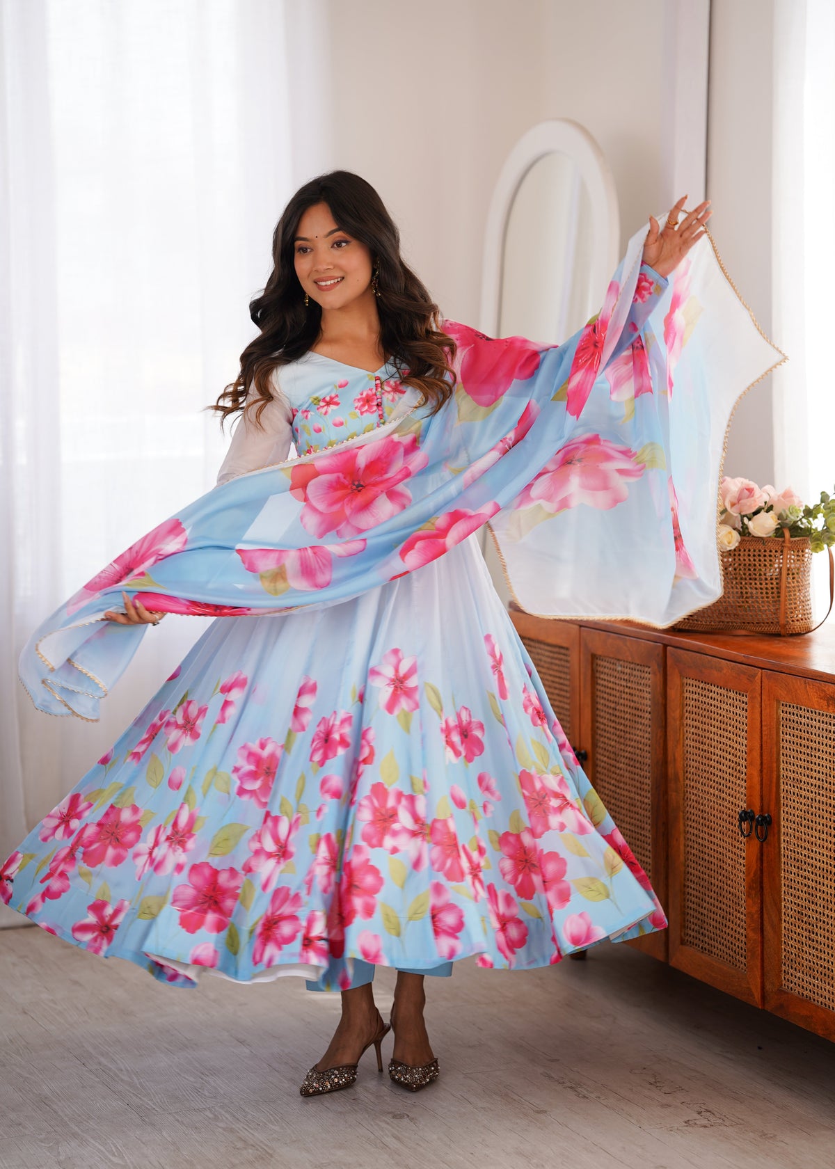 Chic Blue Floral Dress for Stylish Women