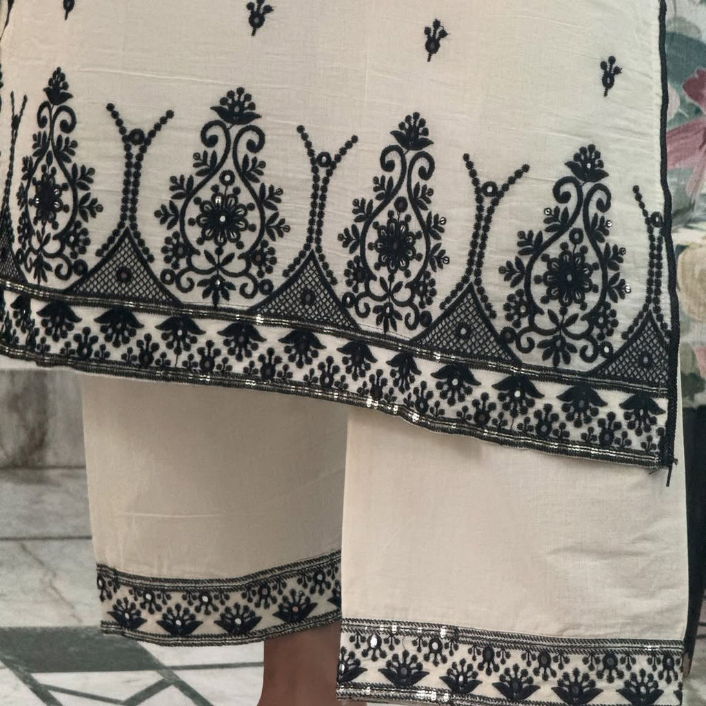Timeless Style: Classic Indian Wear