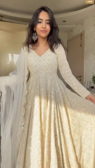 Timeless Cream Anarkali for Graceful Moments